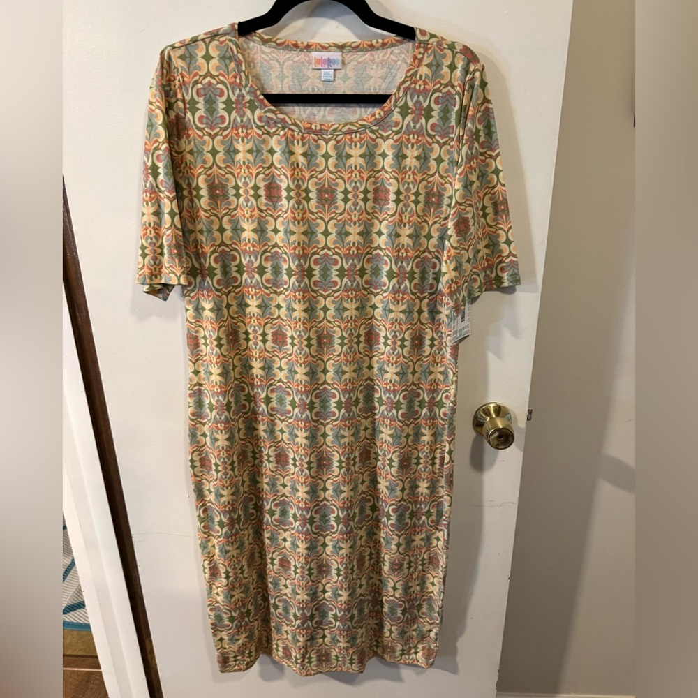 NWT LuLaRoe Julia Dress Yellow Green Blue and Red Pattern Size 2XL